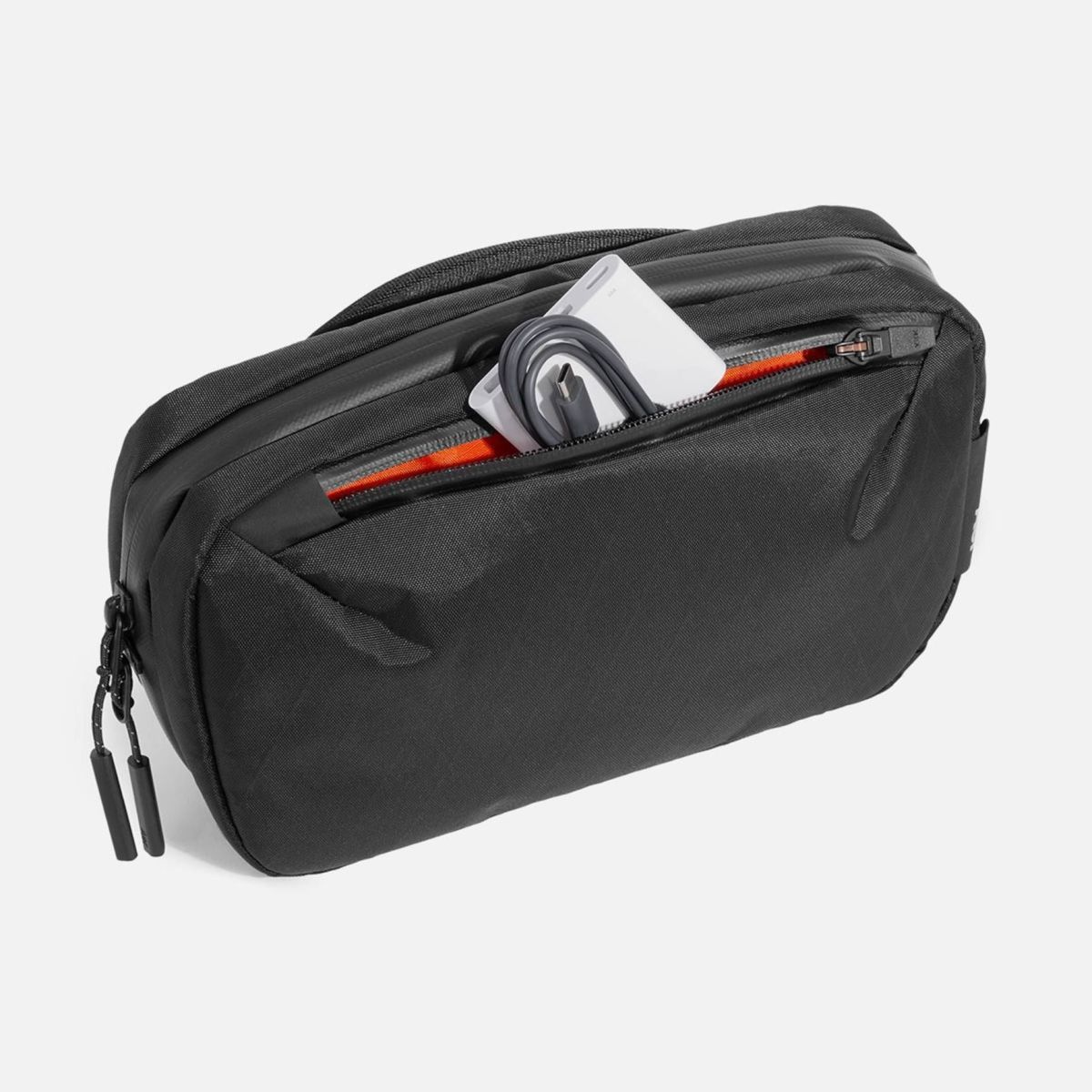 Tech Accessories Travel Case - Kit Kabel 3 X-Pac Nylon 2.6L