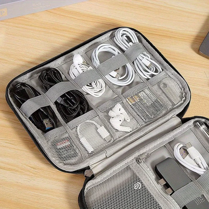 Tech Accessories Travel Case - 1 Paket Tas Penyimpanan Aksesori Elektronik